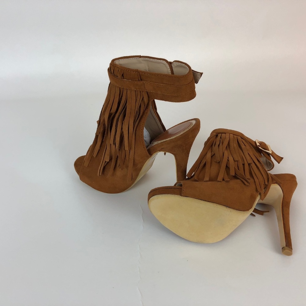 Heels - Picture 3 of 5